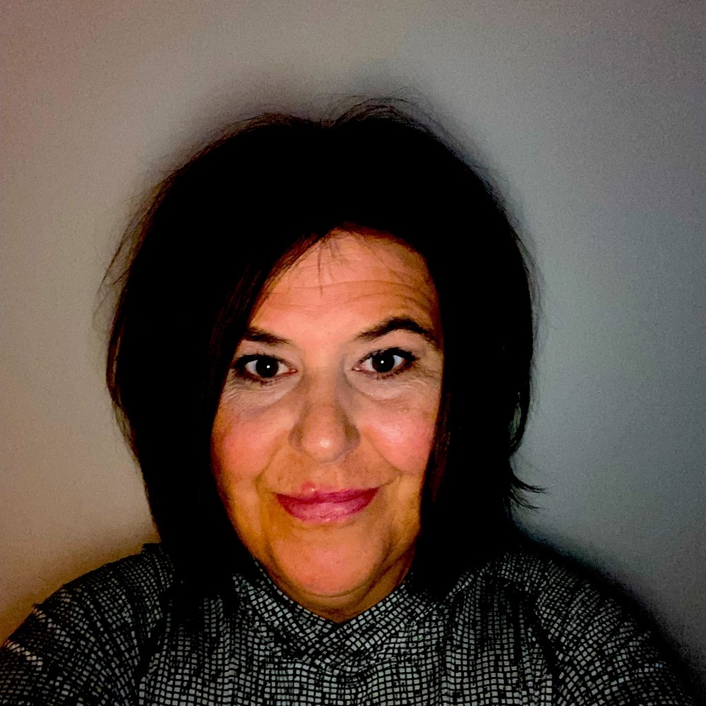 Meet your Posher, Debbie